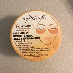 Vitamin C Eye Patches.
